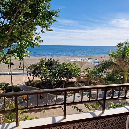 Estepona Playa Bagian luar foto